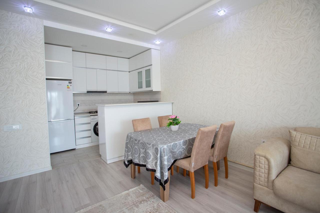 Appartamento Park Azure Luxury Baky Esterno foto